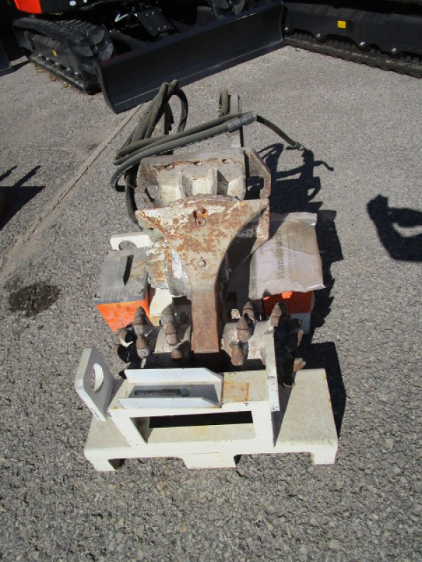 Erkat-Fräse ER50 zu Husqvarna Abbruchroboter DXR140